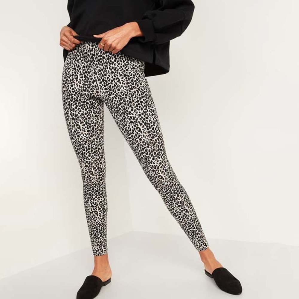 OLD NAVY - High-Waisted Stevie Pintucked Leopard Patterned Pants for Women